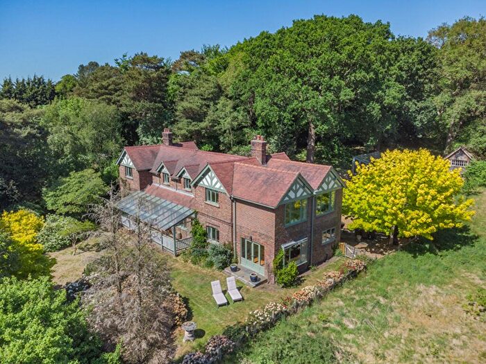 4 Bedroom Detached House For Sale In Chester Road, Oakmere, Cheshire, CW8