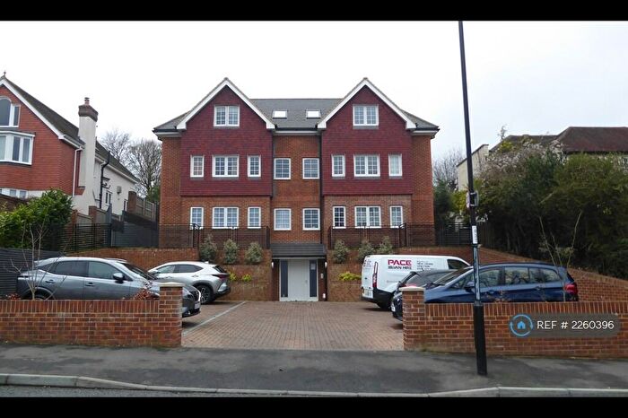 2 Bedroom Flat To Rent In Coombes House, Purley, CR8