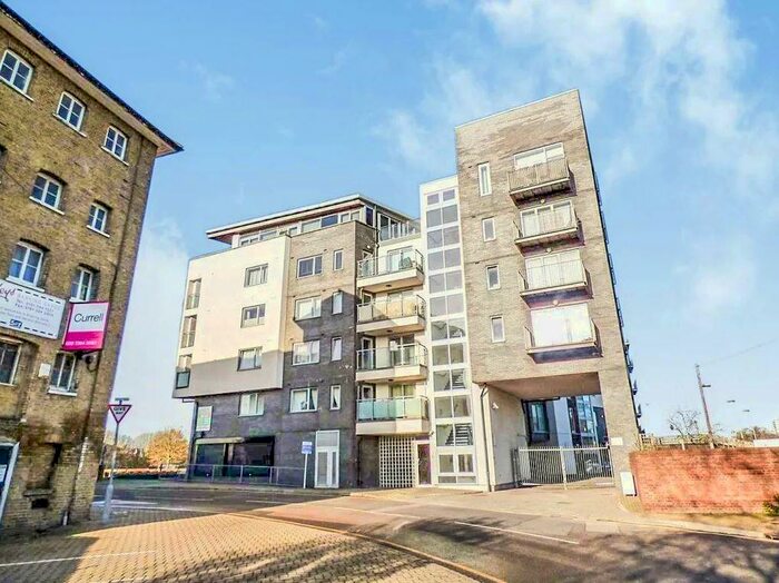 1 Bedroom Apartment To Rent In Highbridge Road, Barking, IG11