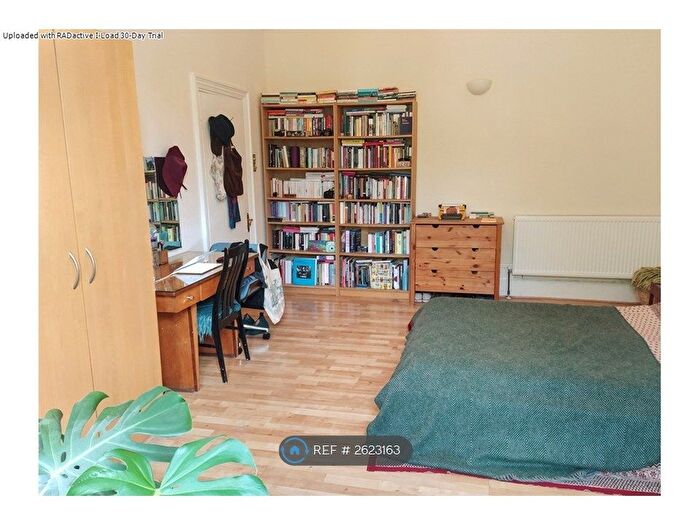 1 Bedroom Flat To Rent In Gleneldon Road, London, SW16