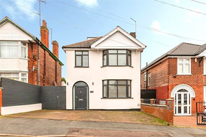 3 Bedroom Detached House For Sale In Eastdale Road, Nottinghamshire, NG3