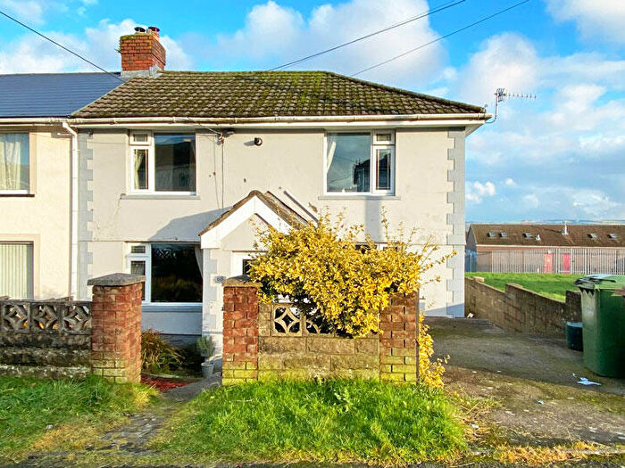 3 Bedroom Semi-Detached House For Sale In Trosnant Crescent, Penybryn, Hengoed, CF82