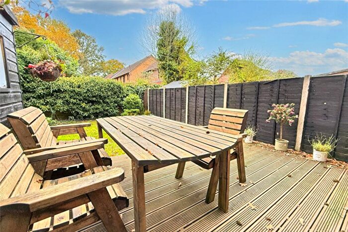 3 Bedroom End Of Terrace House For Sale In Bluehaven Walk, Hook, Hampshire, RG27