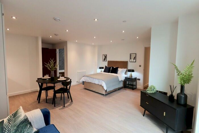 Studio To Rent In Napier Road, Reading, Berkshire, RG1