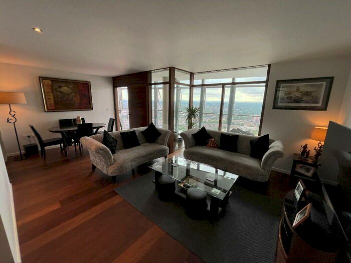 2 Bedroom Duplex To Rent In Beetham Tower, Holloway Circus, B1