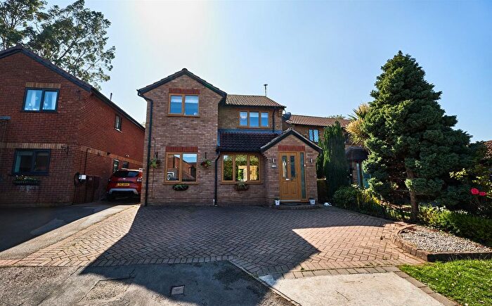 3 Bedroom Detached House For Sale In Stoneley Road, Stoke Golding, CV13