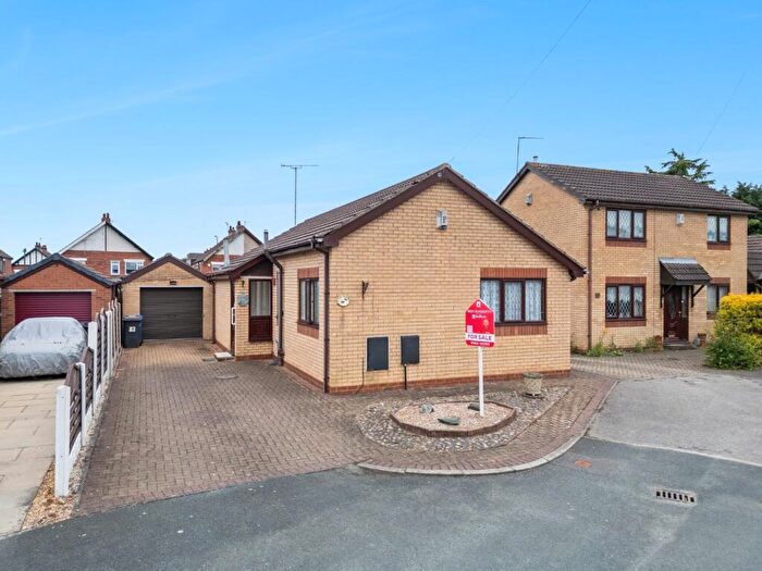 2 Bedroom Detached Bungalow For Sale In St. Marys Drive, Dunsville, Doncaster, South Yorkshire, DN7
