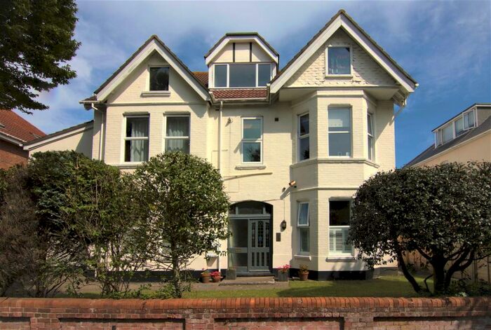 1 Bedroom Ground Flat To Rent In Argyll Road, Boscombe, BH5