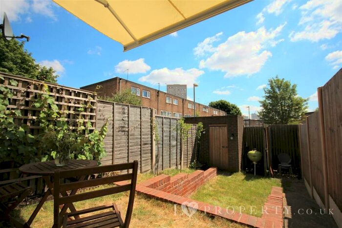 3 Bedroom Terraced House To Rent In Crosby Close, Hockley, B1