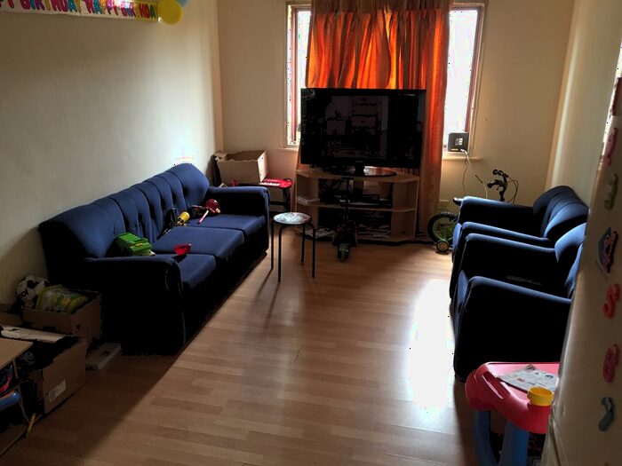 1 Bedroom Flat To Rent In Marchside Close, Hounslow, TW5