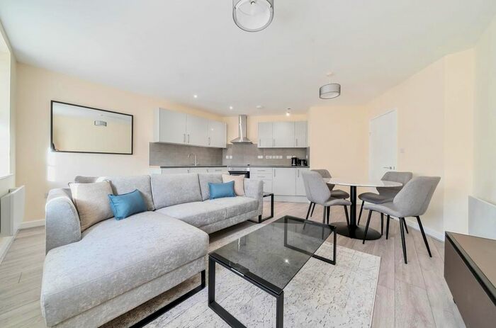 2 Bedroom Flat To Rent In Chatfield House, Marsh Street, Bristol, BS1