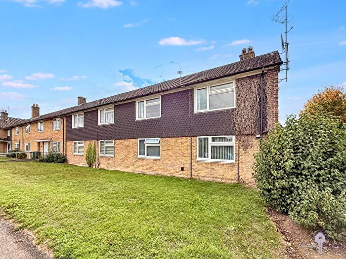 2 Bedroom Flat For Sale In Dyneley Green, SO18