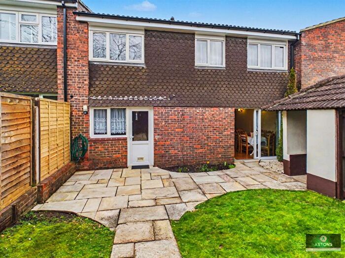 3 Bedroom Terraced House For Sale In Brideake Close, Bewbush, RH11