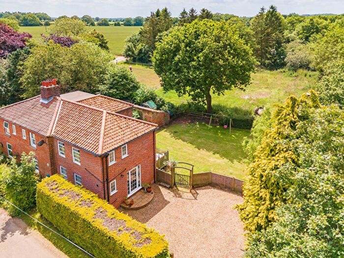 3 Bedroom Cottage For Sale In Stow Heath Road, Felmingham, NR28