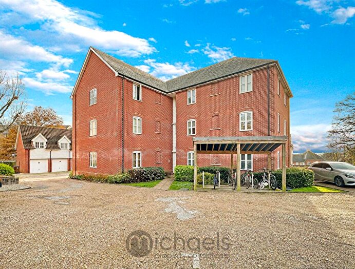 2 Bedroom Apartment To Rent In Groves Close, Colchester, CO4