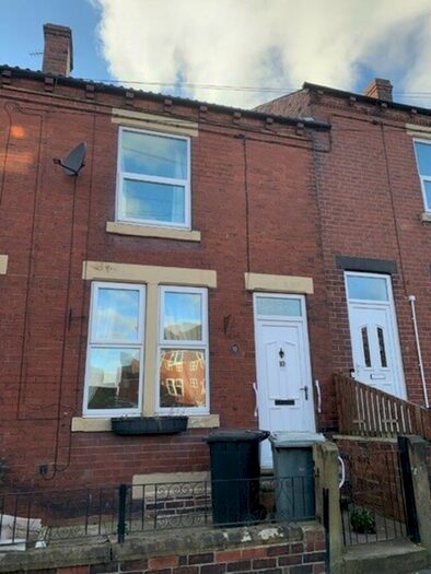 2 Bedroom Terraced House To Rent In Moor Knoll Lane, East Ardsley, Wakefield, WF3