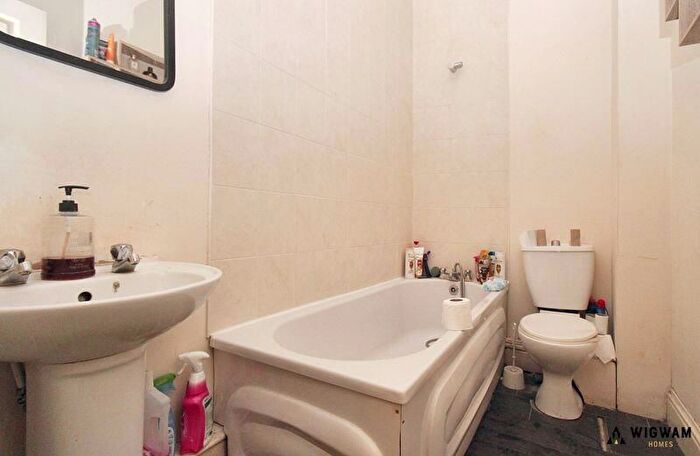 1 Bedroom Flat For Sale In Coltman Street, Hull, HU3