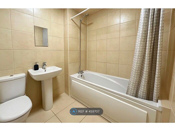 2 Bedroom Flat To Rent In Carholme Road, Lincoln, LN1