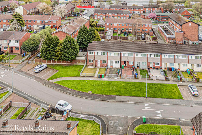 4 Bedroom End Of Terrace House For Sale In Bollington Road, Manchester, M40