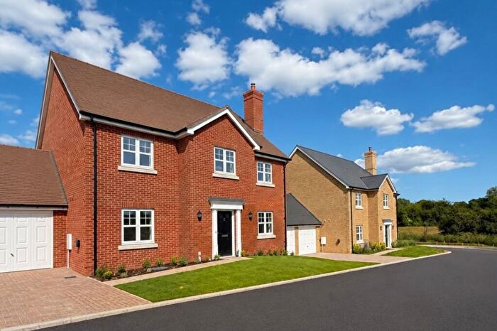 5 Bedroom Detached House For Sale In Monarch Place, Newington, Sittingbourne, ME9