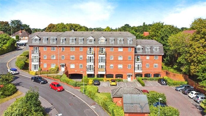 2 Bedroom Apartment For Sale In Ruskin, Henley Road, Caversham, Reading, RG4