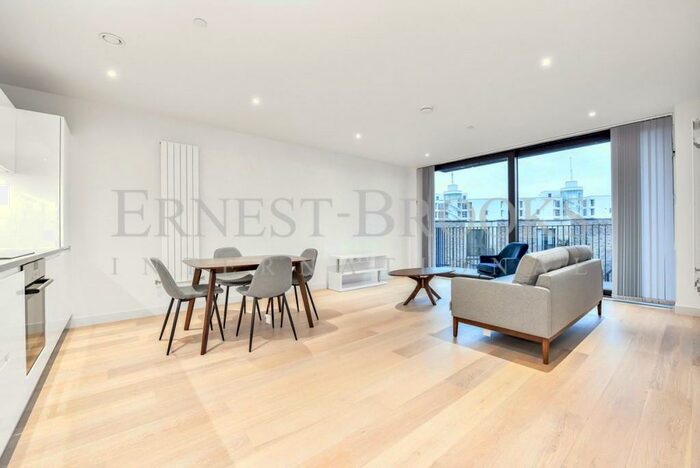 2 Bedroom Apartment To Rent In Masthead House, Royal Wharf, E16