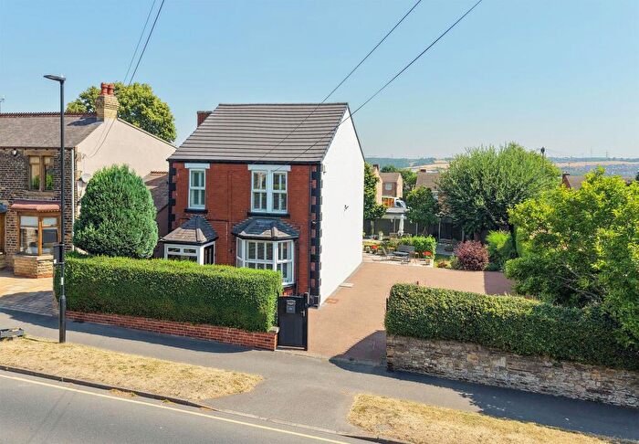 3 Bedroom Detached House For Sale In Beighton Road, Woodhouse, S13