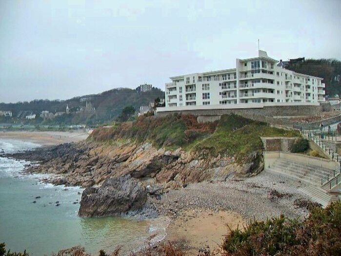1 Bedroom Flat To Rent In The Osbourne, Langland, Swansea, SA3