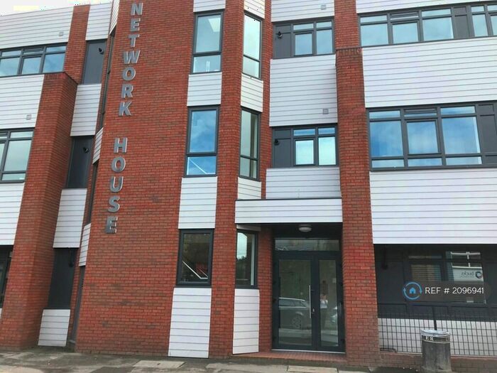 1 Bedroom Flat To Rent In Network House, High Wycombe, HP11