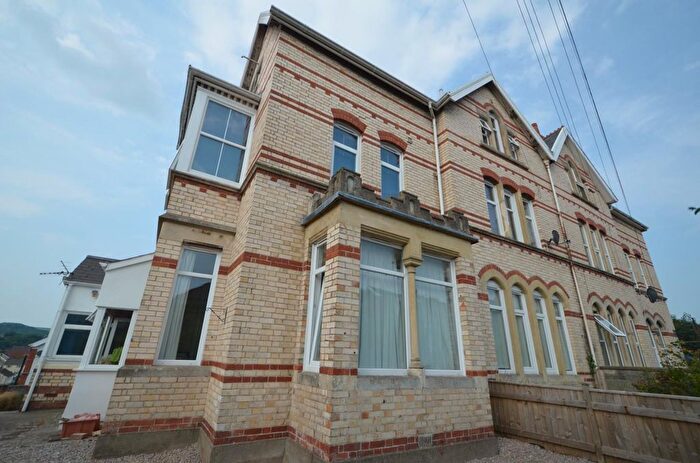 1 Bedroom Flat To Rent In Studio Flat, Bear Street, Barnstaple, EX32