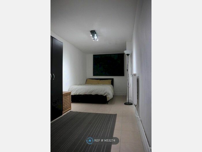 1 Bedroom Flat To Rent In London, London, HA8