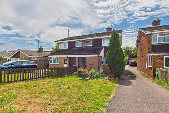 3 Bedroom Semi-Detached House For Sale In Lakeside Avenue, Lydney, Gloucestershire, GL15