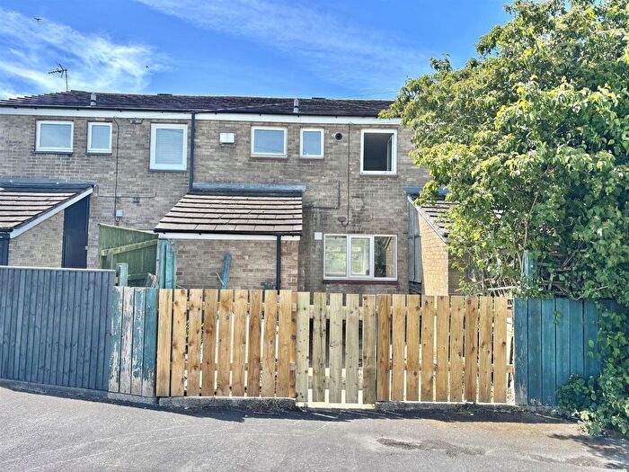 3 Bedroom Terraced House To Rent In Axminster Close, Hull, HU7