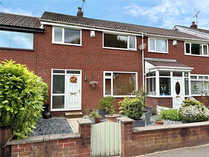 3 Bedroom Terraced House For Sale In Stamford Road, Lees, Oldham, OL4