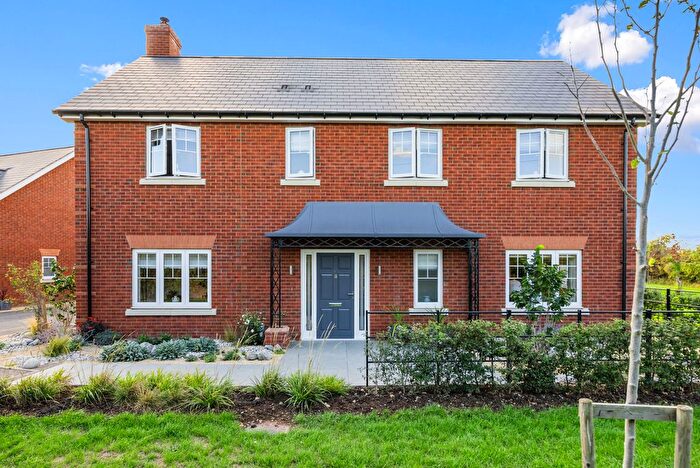 5 Bedroom Detached House For Sale In Monkham Hill, Eckington, WR10