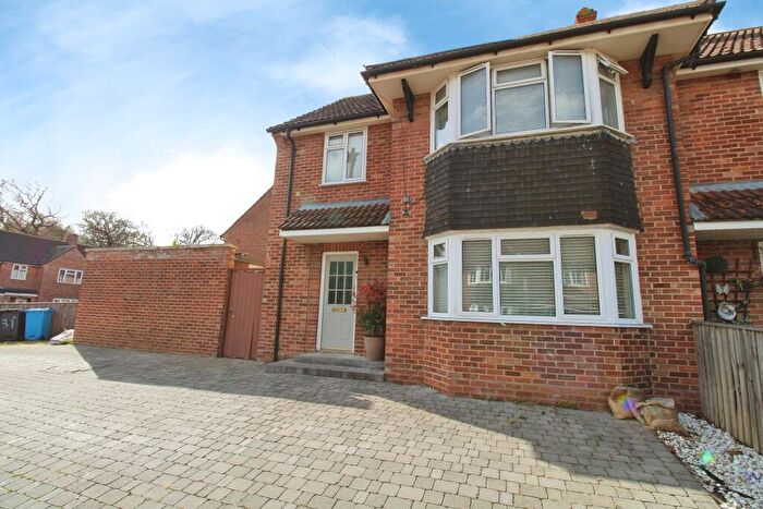 3 Bedroom Semi Detached House For Sale In Glamorgan Road, Ipswich, IP2