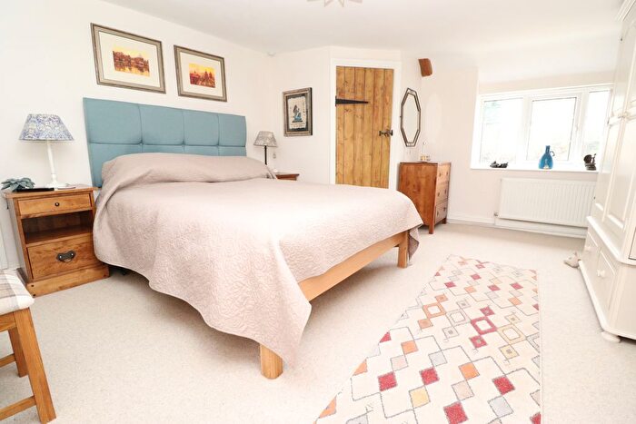 2 Bedroom Cottage For Sale In High Street, Leadenham, Lincoln, LN5