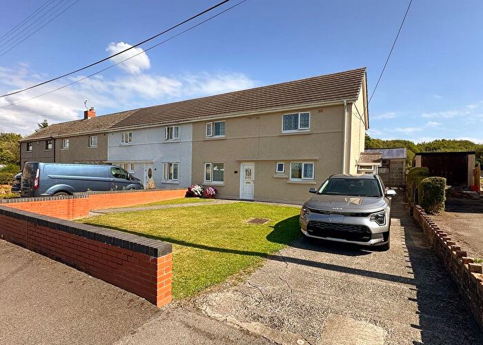 3 Bedroom Property For Sale In Bron Gwendraeth, Carway, Kidwelly, SA17