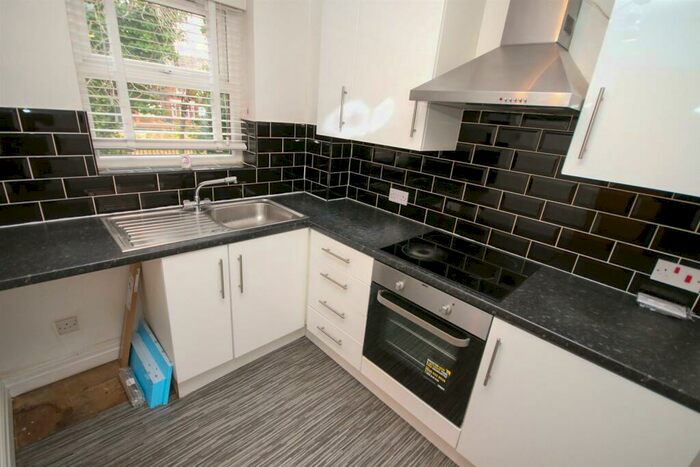 1 Bedroom Flat To Rent In Waterfront House, Montonmill Gardens, Eccles, M30