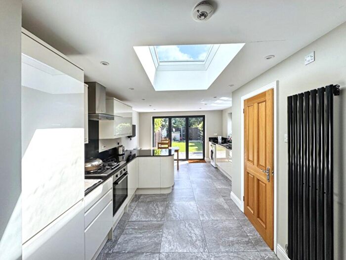 3 Bedroom End Of Terrace House To Rent In Salisbury Road, Bromley, BR2