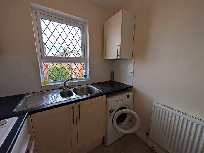 2 Bedroom Flat To Rent In Acland Road, Bournemouth, Dorset, BH9