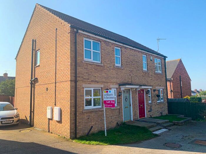 3 Bedroom Semi-Detached House To Rent In Temple Road, Scunthorpe, DN17