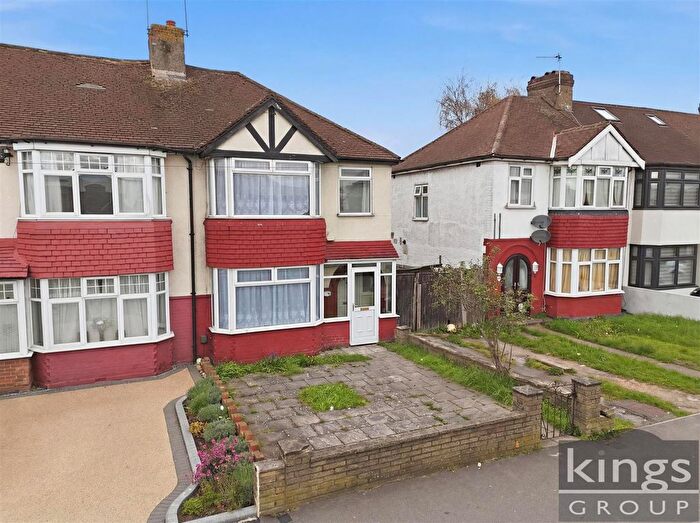 3 Bedroom End Terrace House For Sale In Great Cambridge Road, Enfield, EN1
