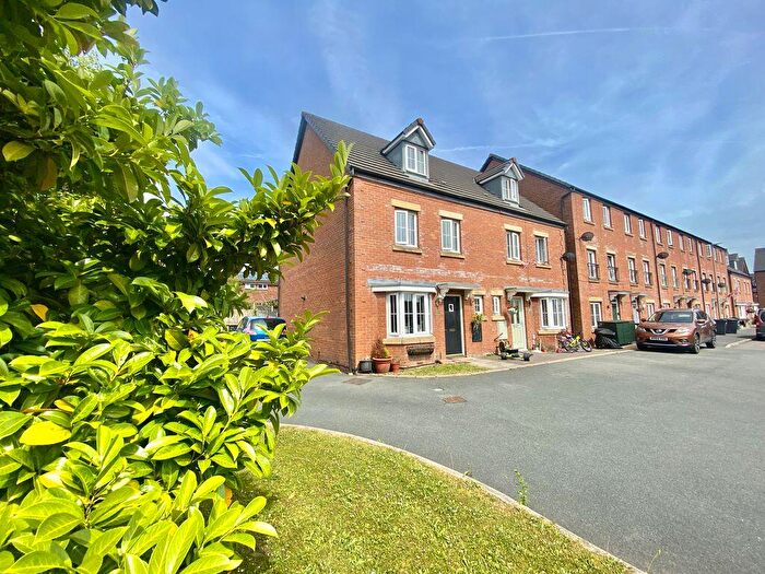 4 Bedroom Town House For Sale In Warburton Close, Barnton, CW8