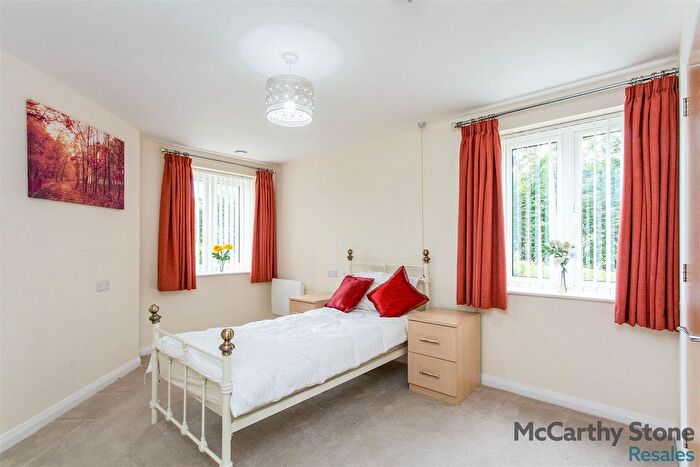1 Bedroom Flat For Sale In Burlington Gardens, Leyland, PR25