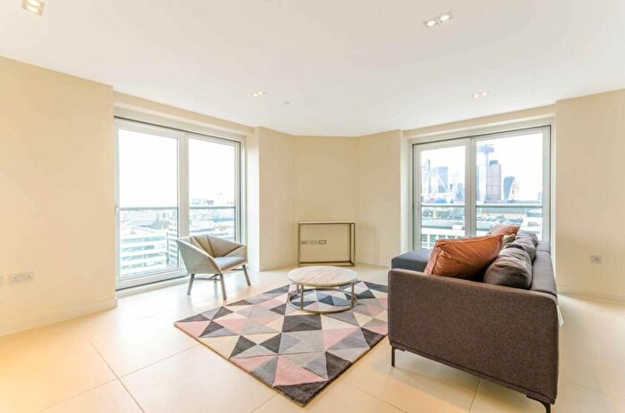 2 Bedroom Flat To Rent In City Road, Old Street, London, EC1Y