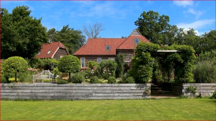 7 Bedroom Detached House To Rent In London Road, Hurst Green, East Sussex, TN19