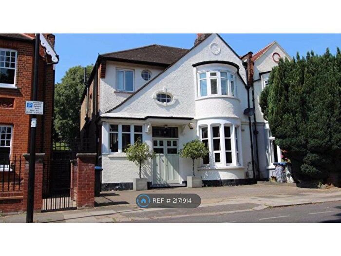4 Bedroom Semi-Detached House To Rent In Hurst Road, London, N21