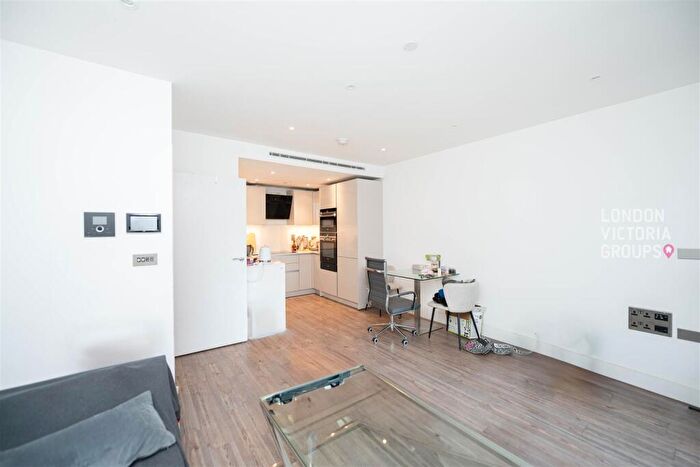 1 Bedroom Apartment To Rent In Wiverton Tower, New Drum Street, London, E1