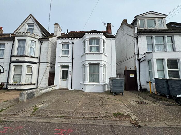 Studio To Rent In Wellesley Road, Clacton-on-Sea, CO15